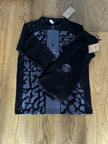 Psg tracksuit size - tracksuit, small